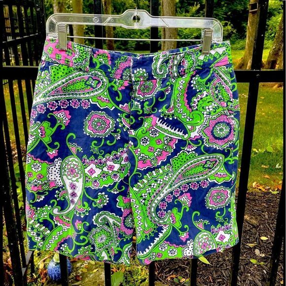 Lilly Pulitzer Pants - LILLY PULITZER paisley walking shorts in navy, green and pink.